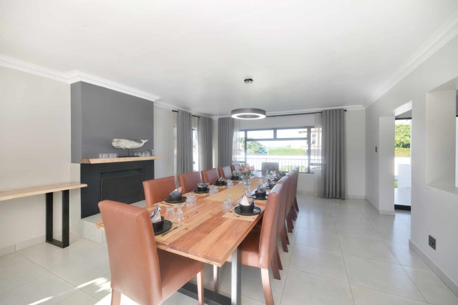 9 Bedroom Property for Sale in Westcliff Western Cape